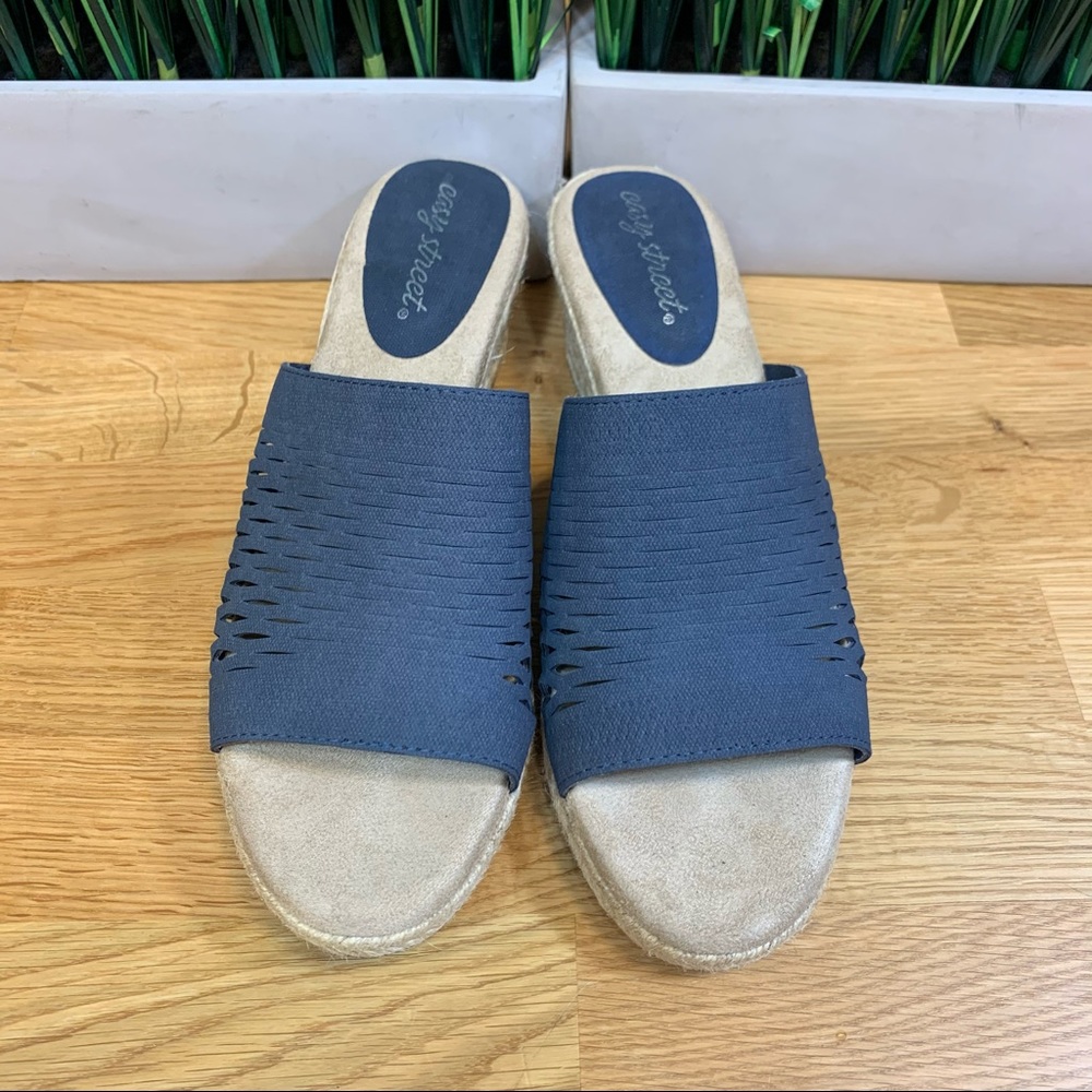 8.5 NEW Easy Street Espadrille Sandals